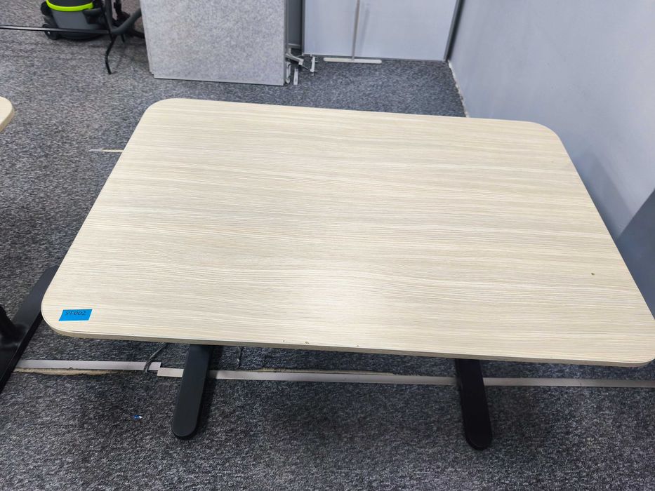 Biurko Stół regulowany IKEA Bekant