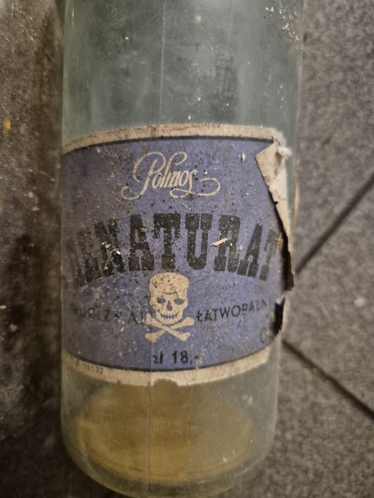36 stare butelki