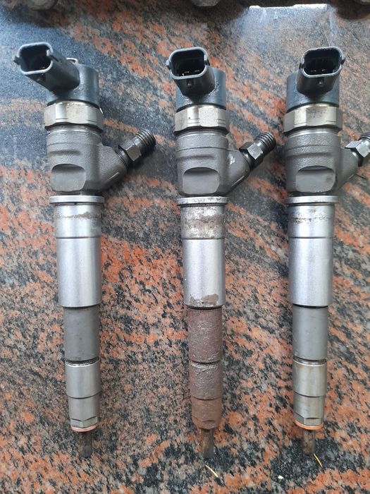 Wtryskiwacze 3szt Master 2.3 dci.