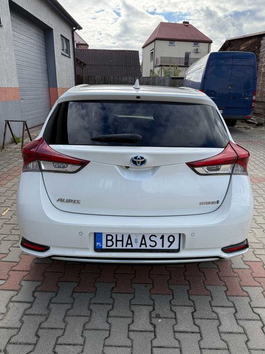 Toyota Auris Hybrid 1.8 • Panoramiczny dach • 2017 • 52 300 km