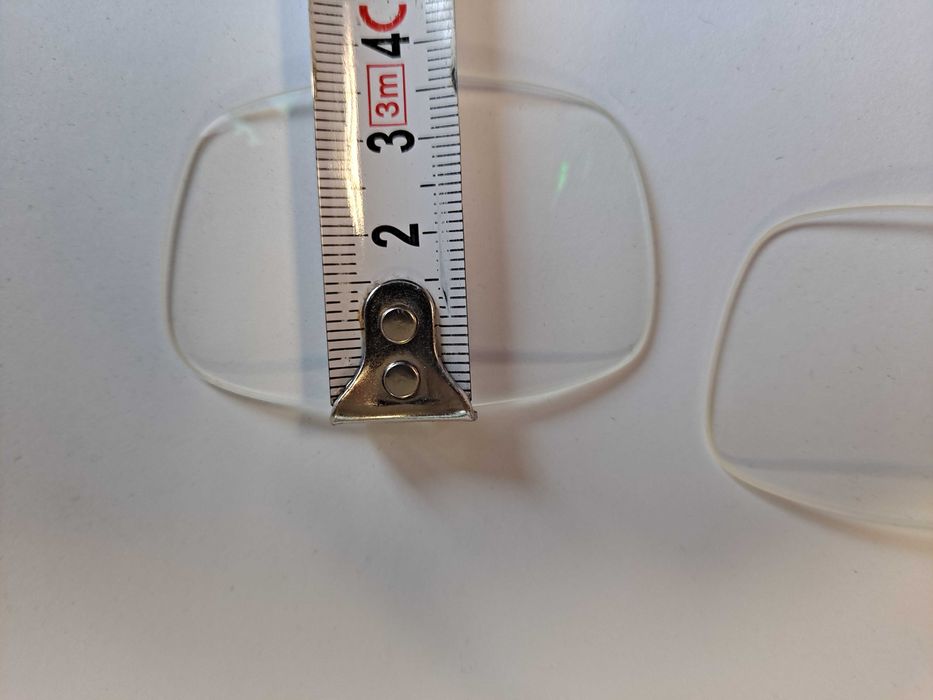 szkła do okularów korekcyjnych z antyreflexem lewe i prawe +0,75 L+P