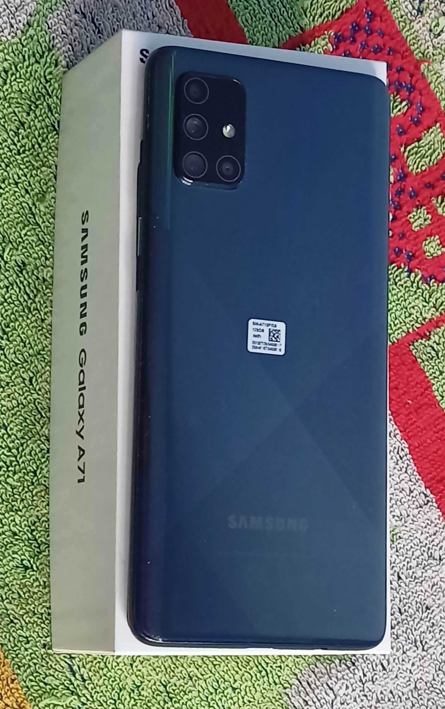 Samsung A71 128/6 stan idealny z całym zestawem