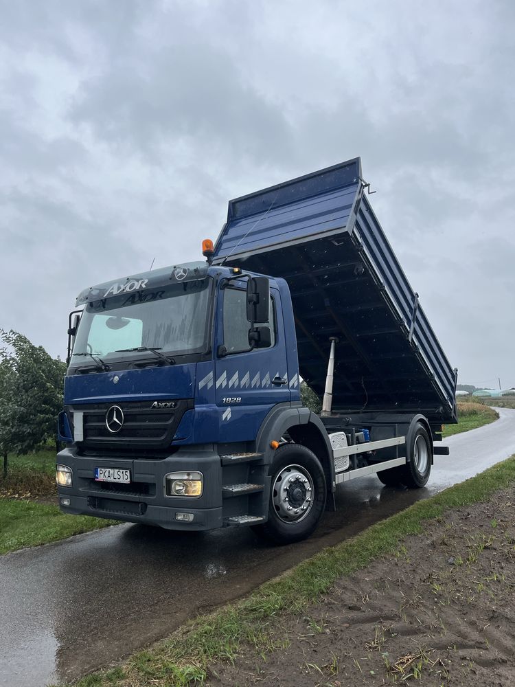 Mercedes Axor !zarejestrowany jako Specialny! 2006r wywrotka 3 strony