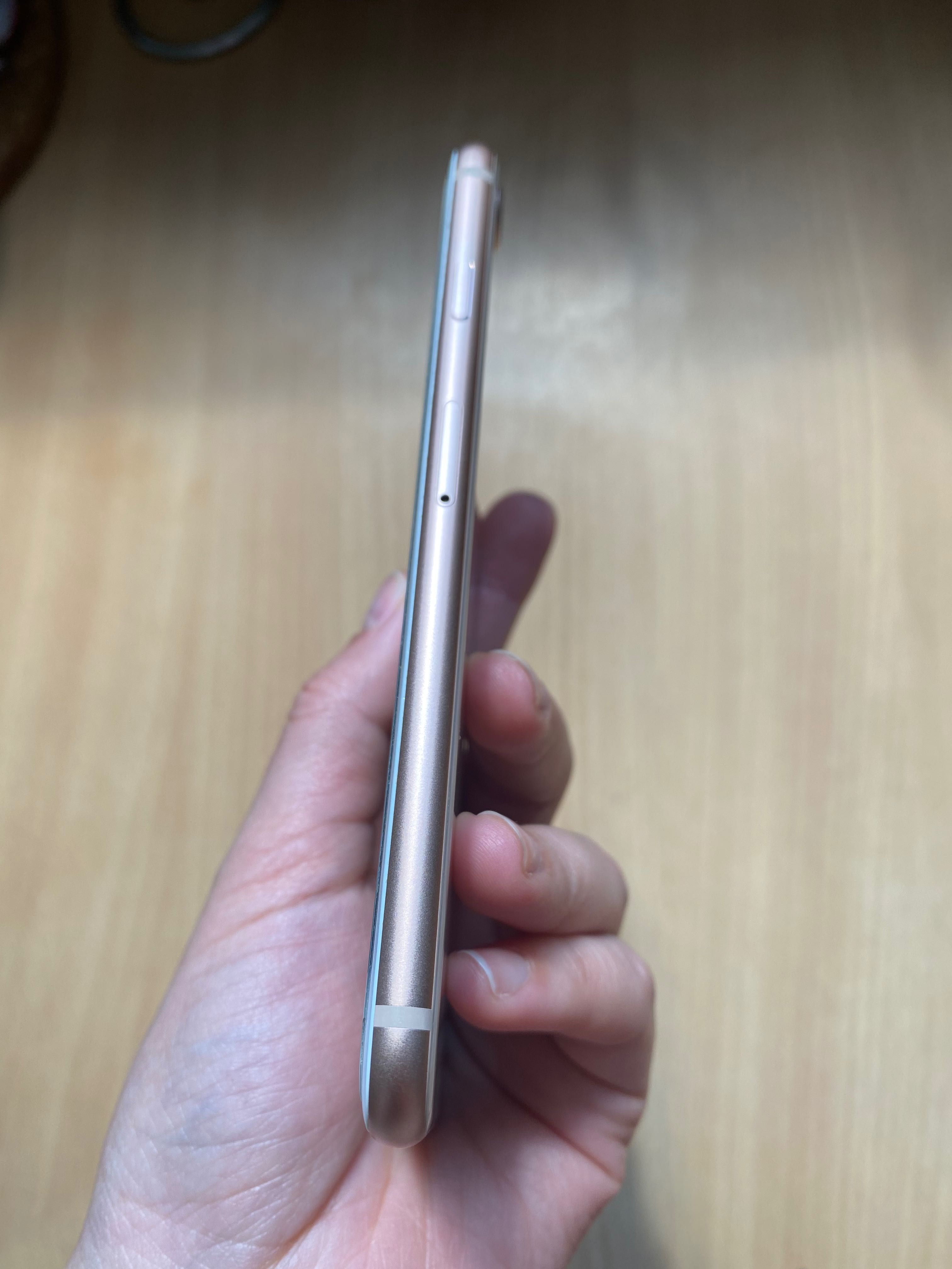 iPhone 8 64GB w idealnym stanie