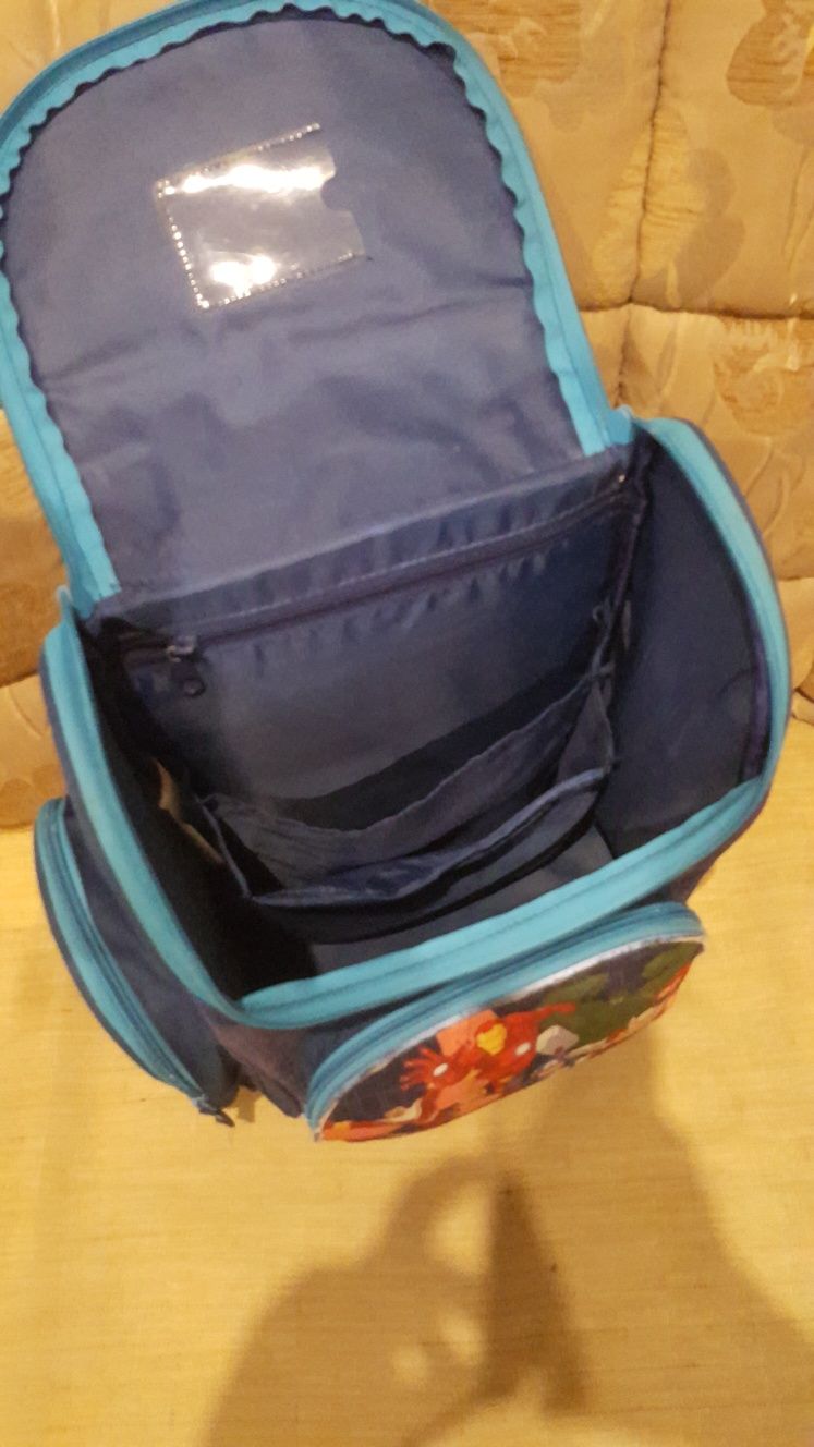 Школьный рюкзак, ранец, портфель