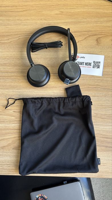 Poly Voyager 4320 UC