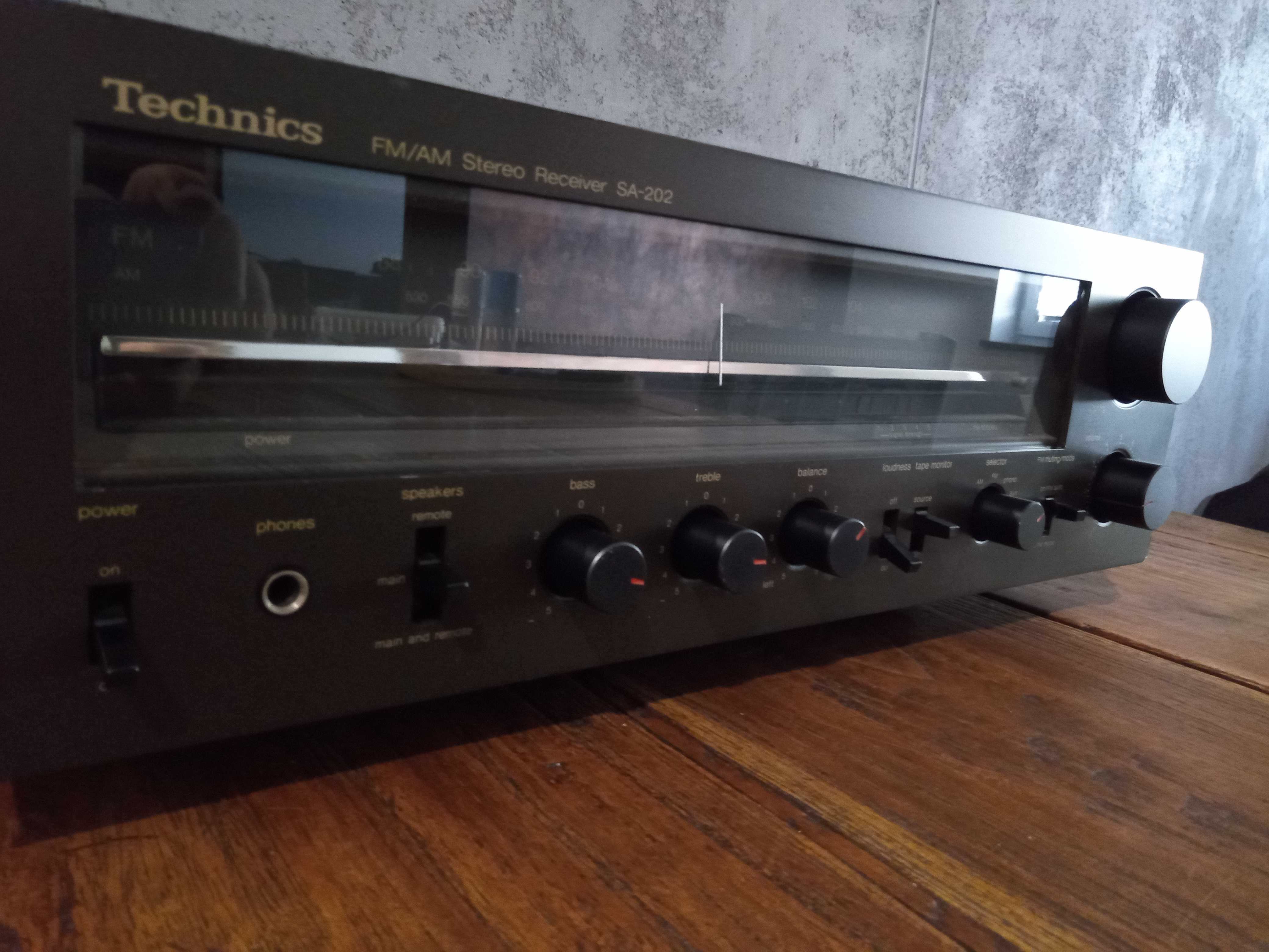 Technics SA-202 K/E, Amplituner , Zamiana