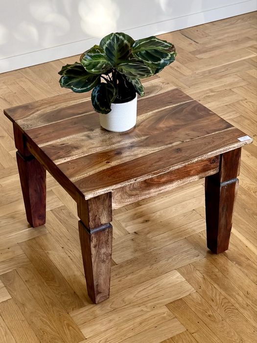 Stolik kawowy mały kwadratowy kolonialny drewno egzotyczne rustykalny