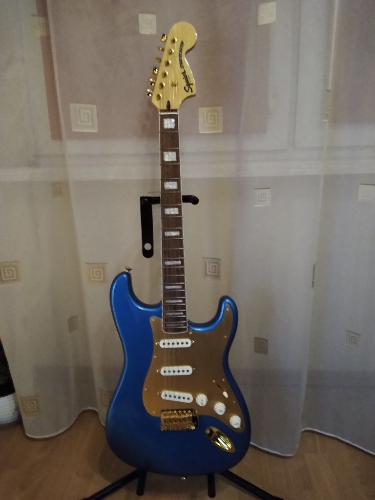 Gitara Squier 40 th Anniversary Stratocaster Gold Edition LPB