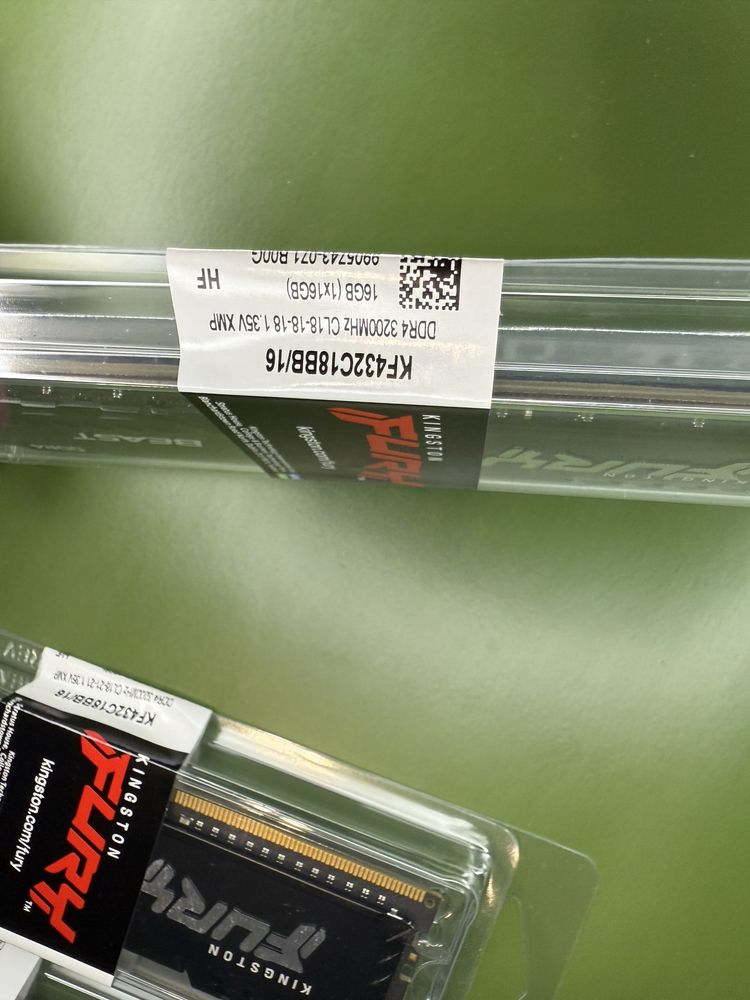Ddr4 kingston fury 16*2 3200mhz white/black