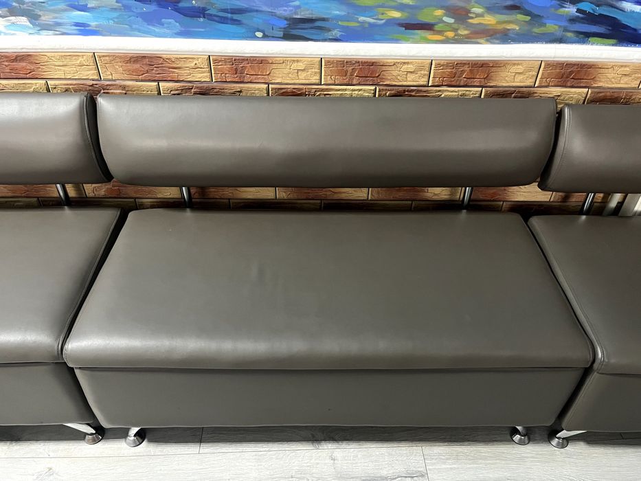 Диван для рецепцій