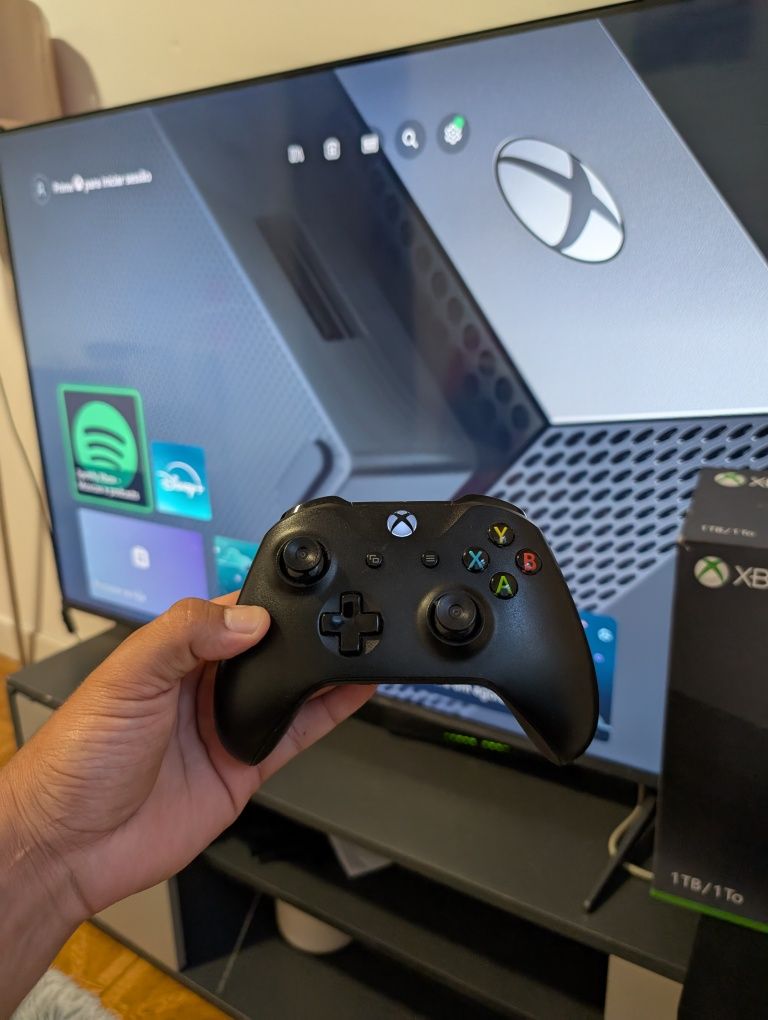 Xbox One X 1TB Memória - 4K