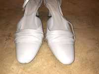Buty biało-perłowe do ślubu, rozmiar 39,5