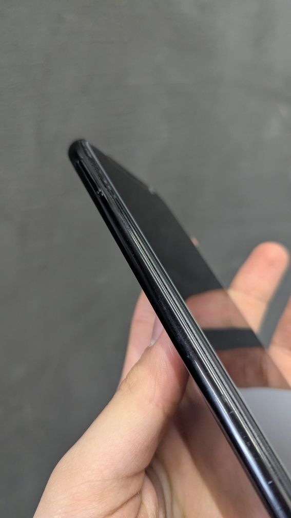 Motorola One 4/64GB 5,9" компактний 2 SIM + скло в подарунок