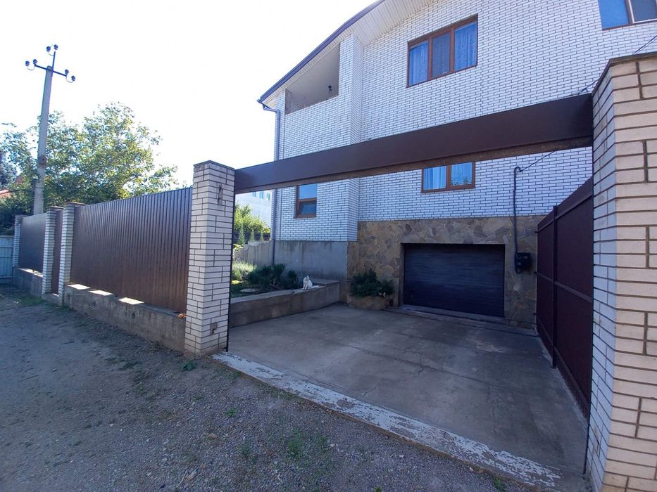 Продаётся часть дома  два этажа Верхняя Хортица