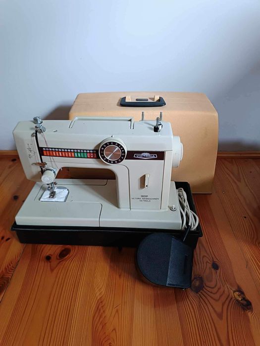 Maszyna do szycia Victoria 3800f