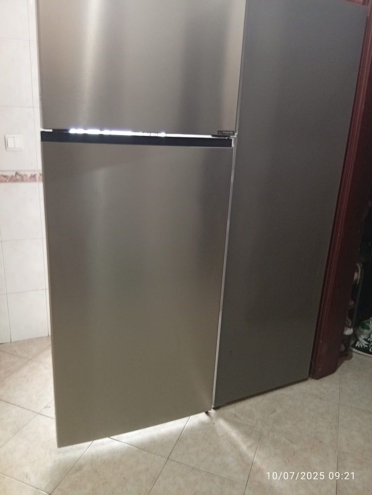 Geladeira inox grande