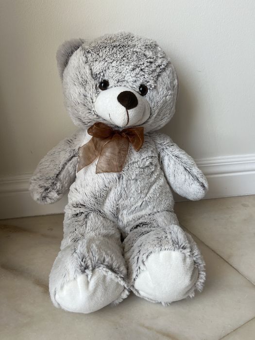 Peluche urso 45cm, com um peluche pequeno incluido