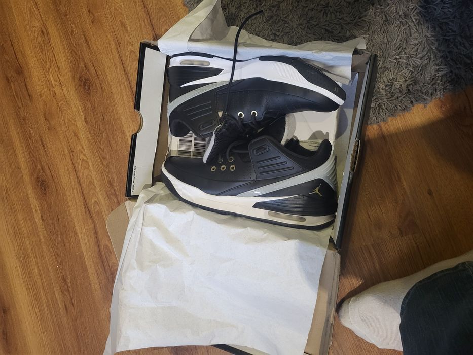 Jordan Max Aura 5   r.44