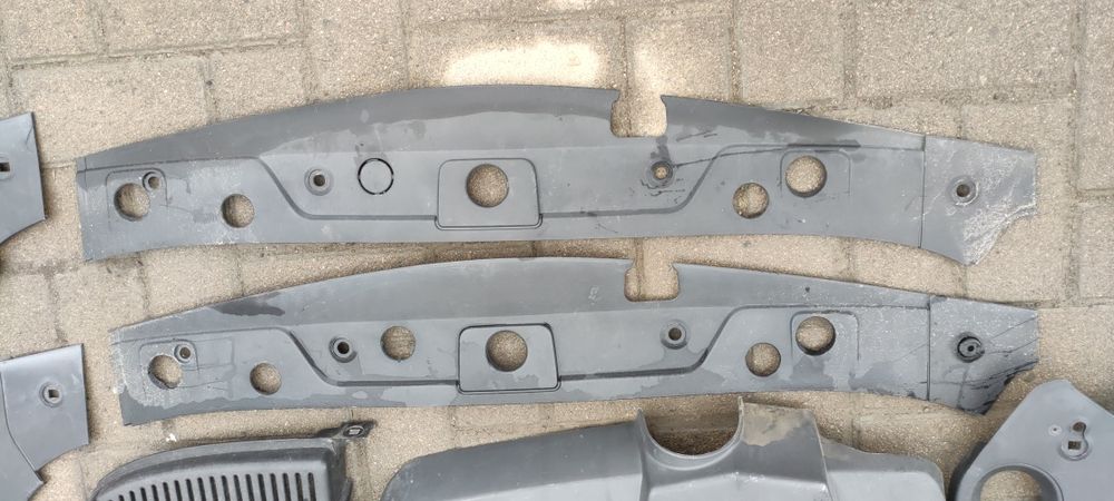 Підкапотний пластик Рено Меган 2 , renault megane 2