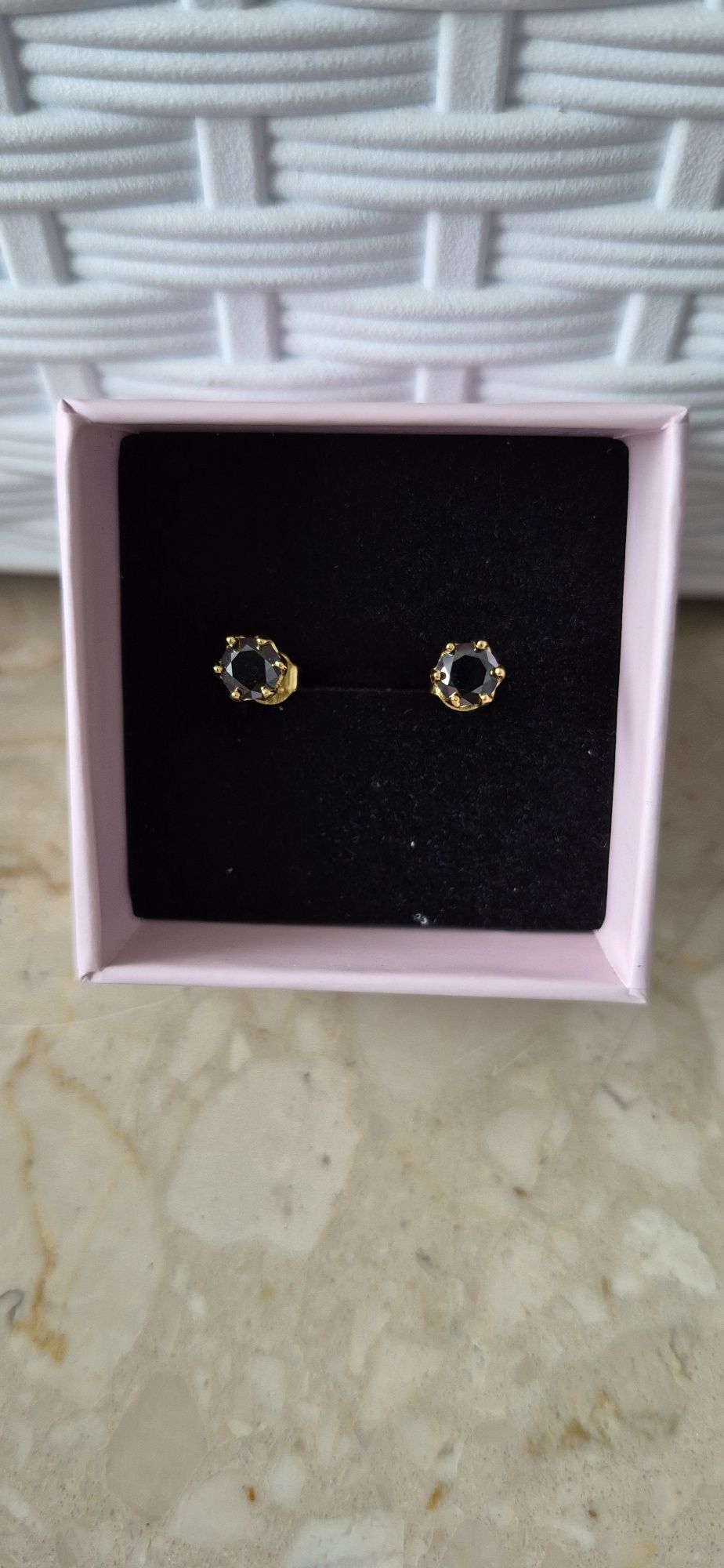 Srebrne kolczyki z pięknym czarnym moissanitem 0.5 ct x 2