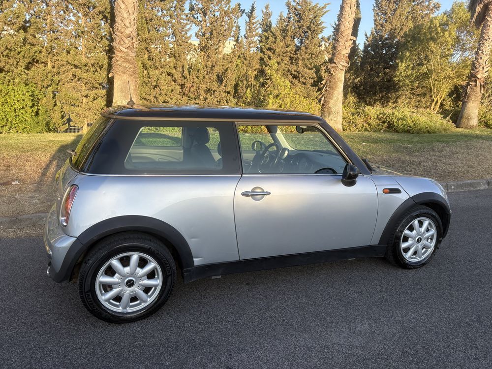 Mini Cooper 1.6 2004