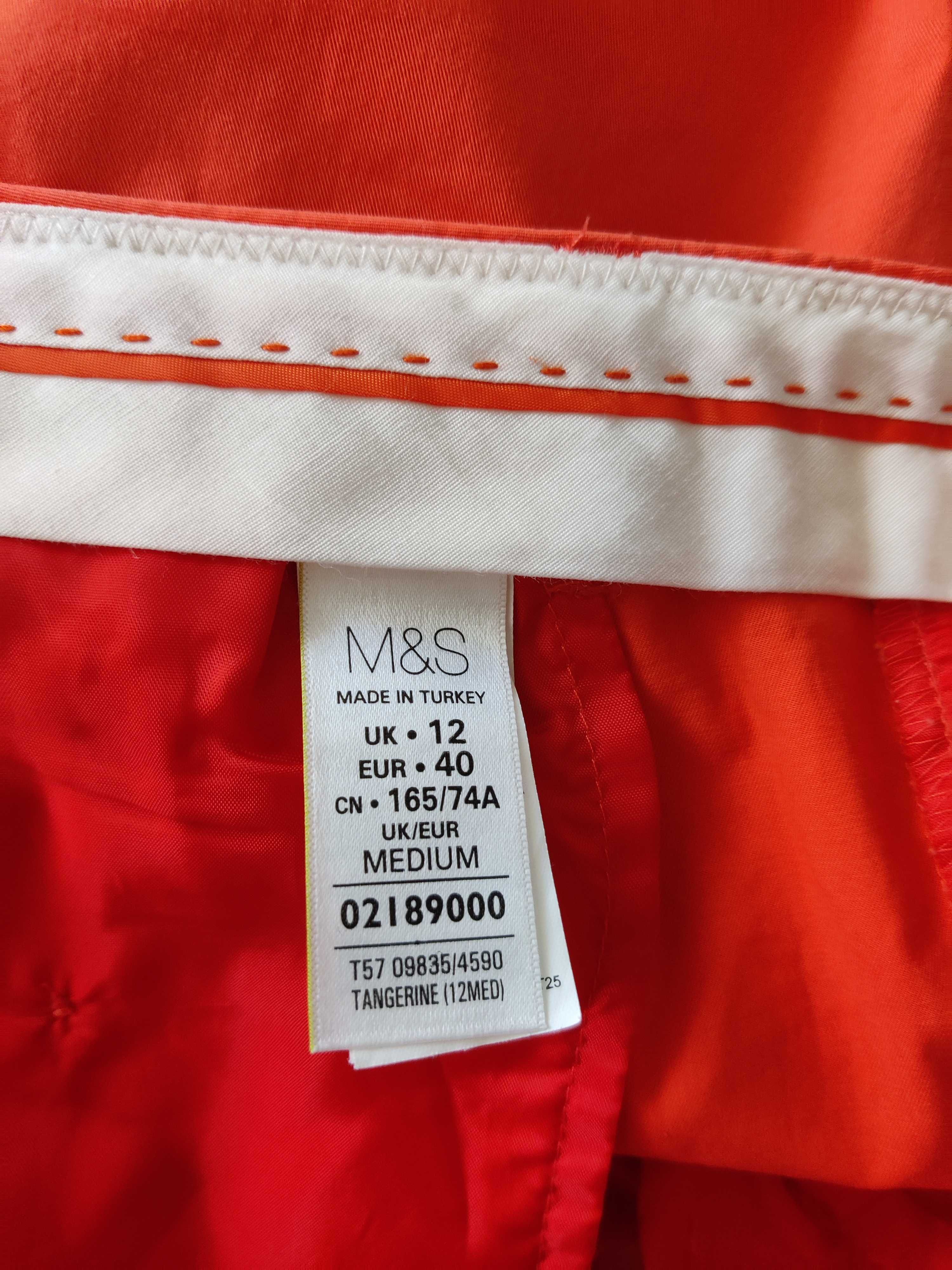 Mam do sprzedania spodnie firmy M&S rozmiar 42