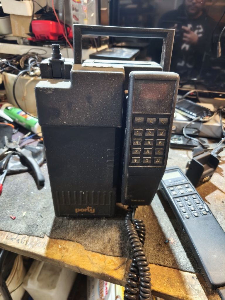 Vendo 2 telemóveis antigos