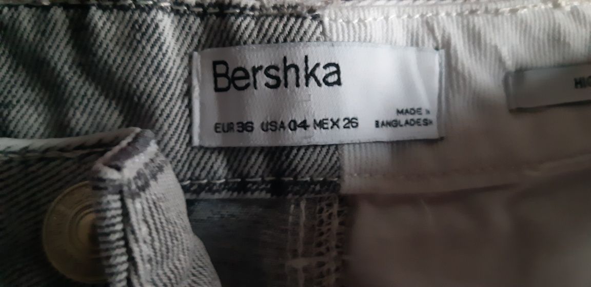 Spodenki S Bershka