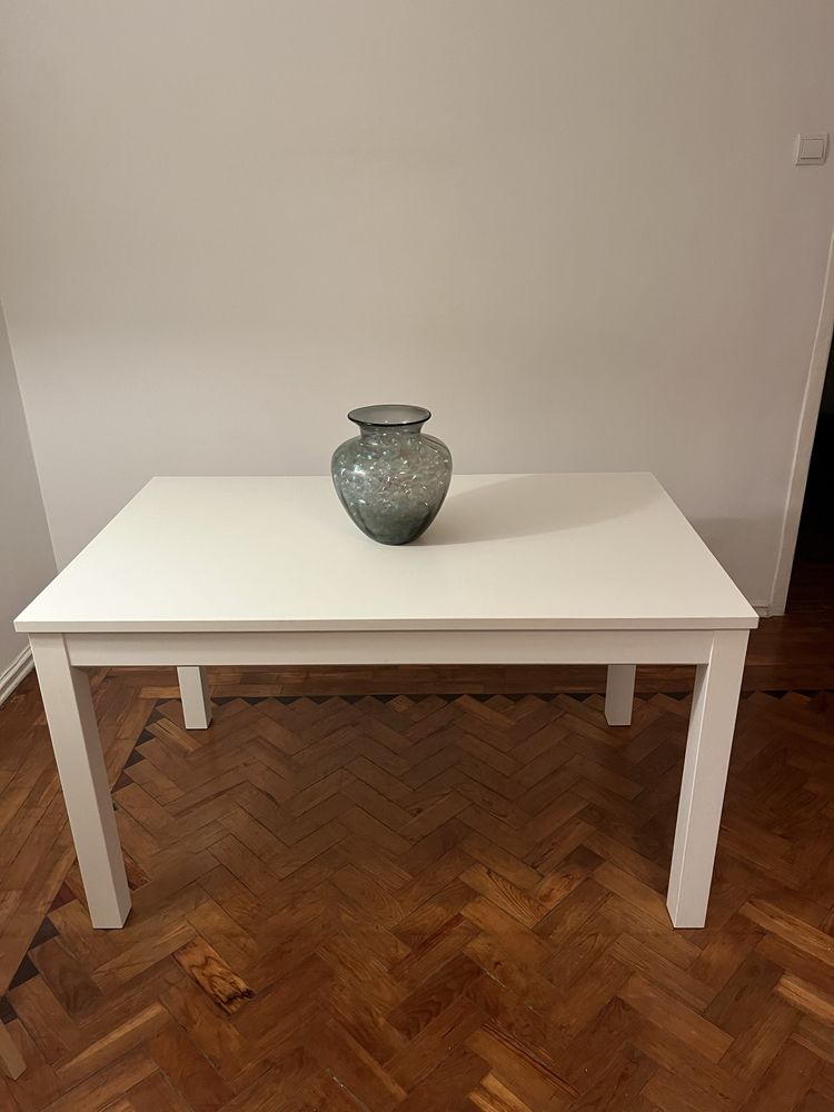 Mesa branca Ikea