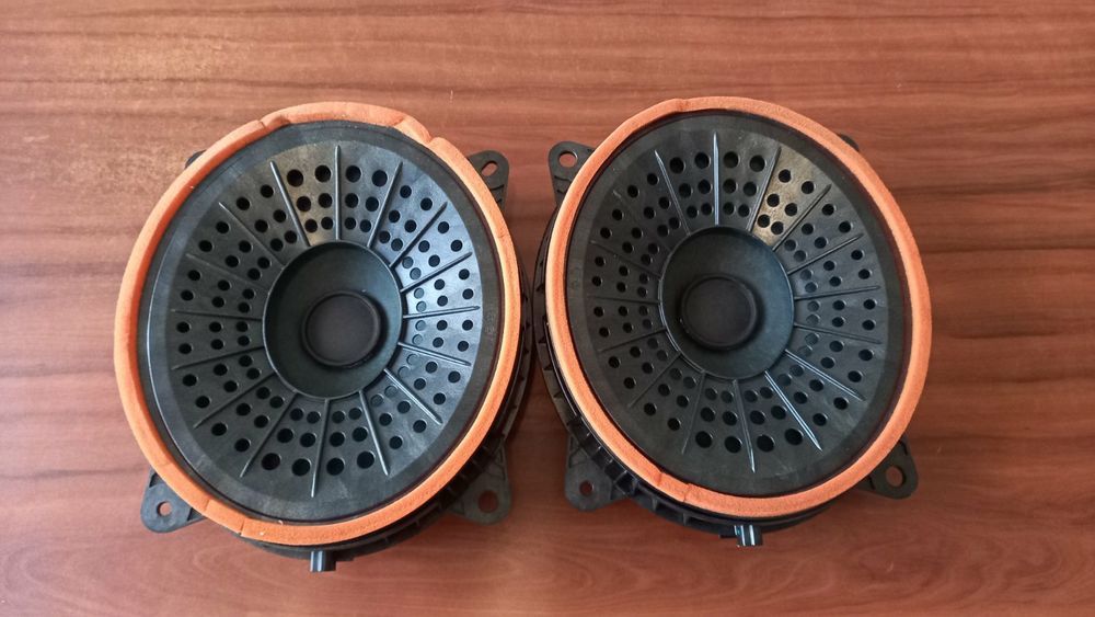 Динамик JBL 8616033A10 8616006850 Toyota Camry XV70