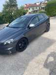 Volvo v40 R design