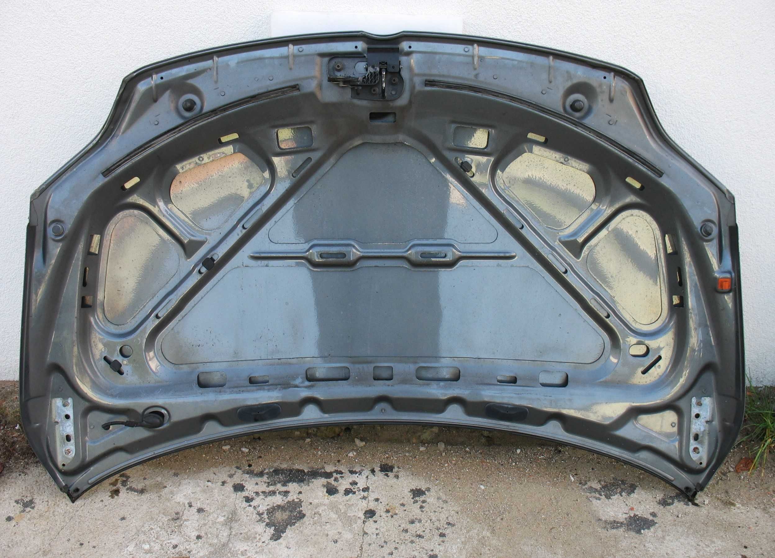 VW Golf 5 V Plus Maska kompletna LA7T