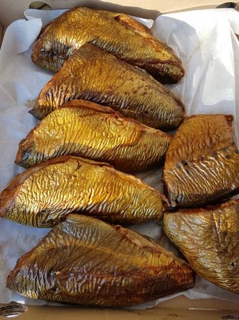 Ryby wędzone i mrożone makrela sandacz dorsz pstrąg