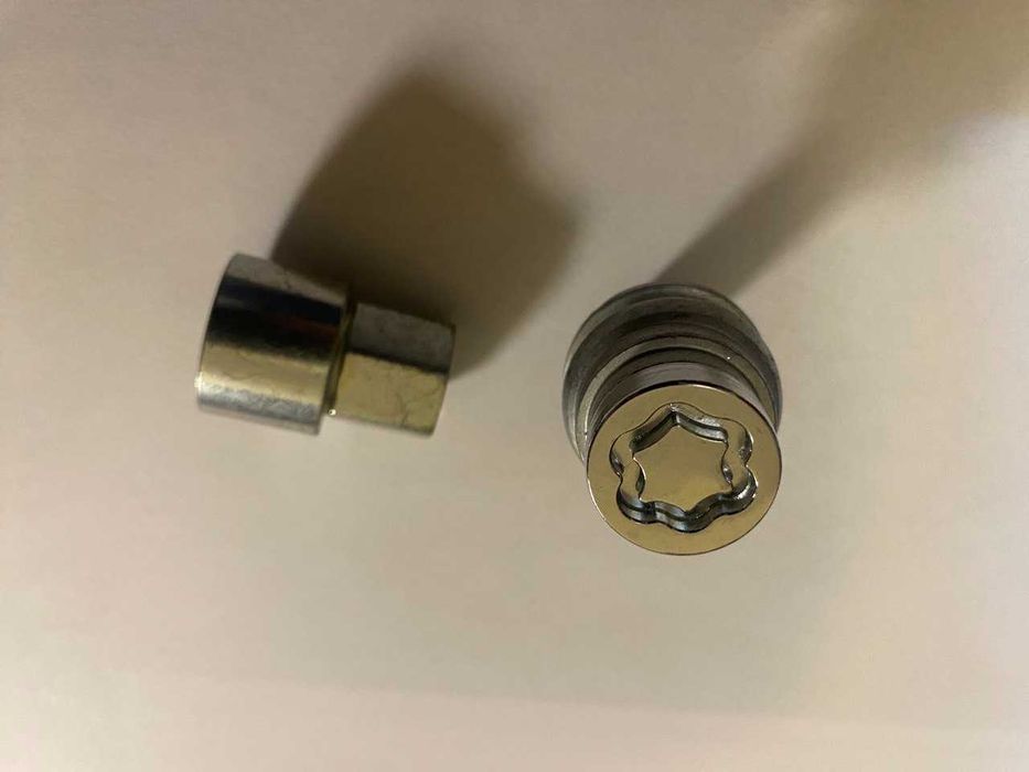 Болти секретки McGard  М12х1.25 26001 SU (не використовувались)