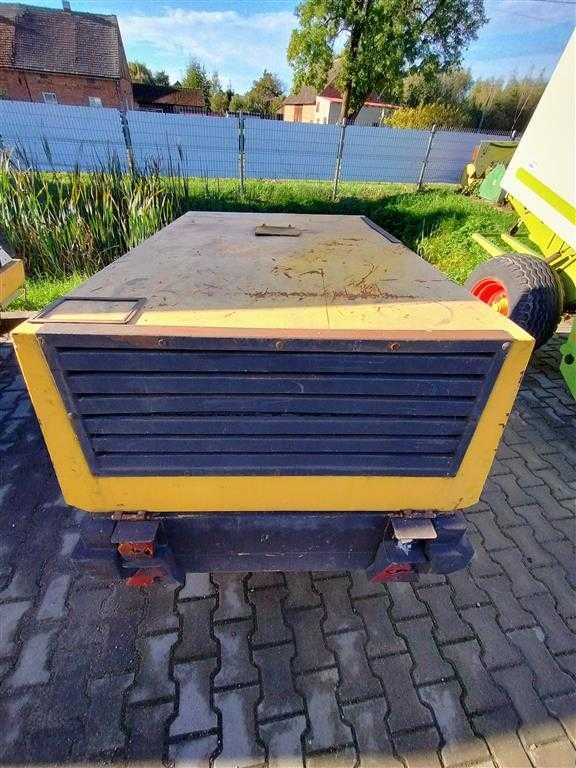 Sprężarka samojezdna KAESER M32,  17.9kW, 3,2m3/min, S015199