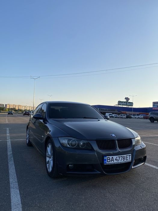 Продам BMW E90 330XI 2006р.