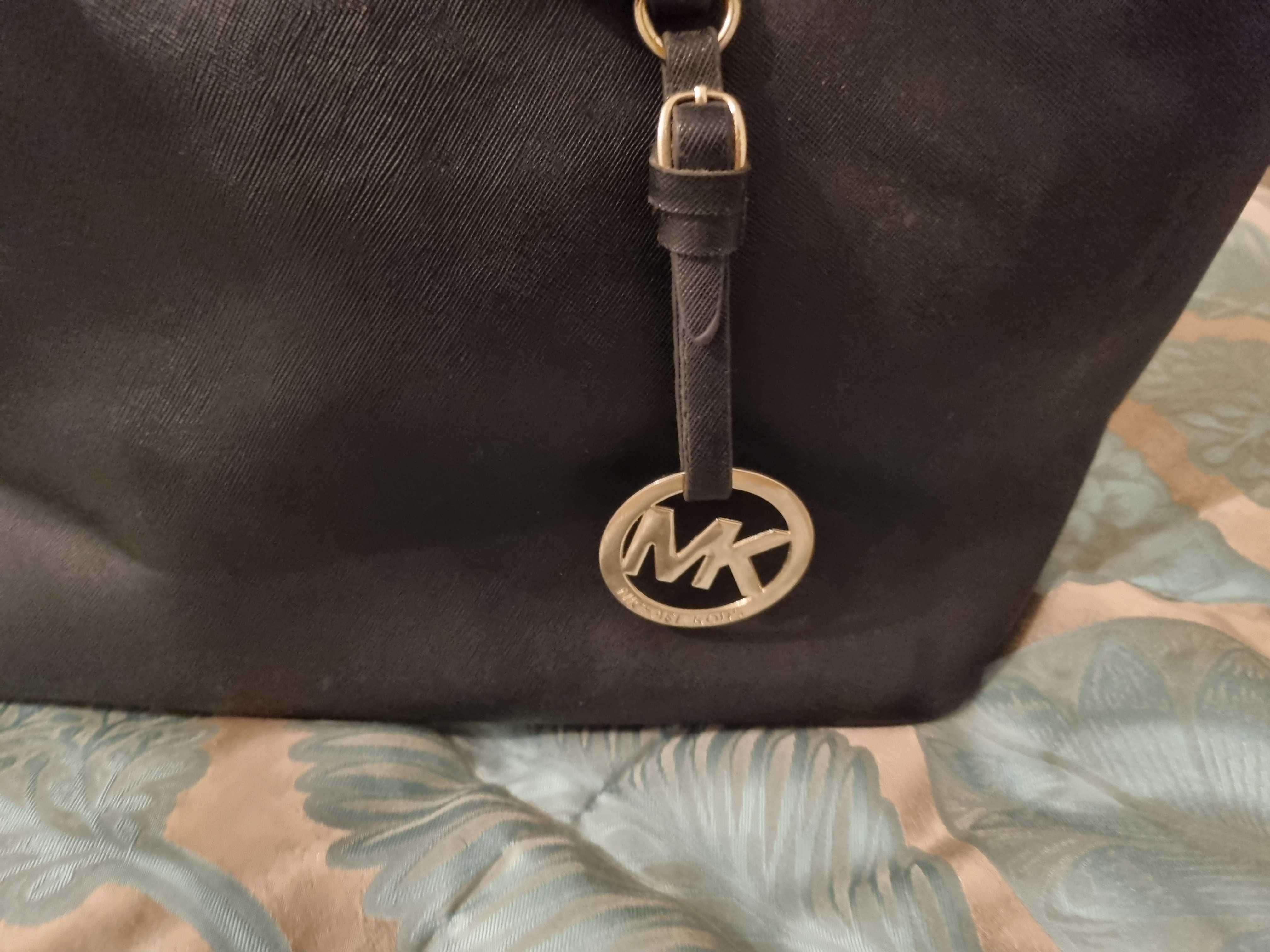 Mala Michael Kors preta