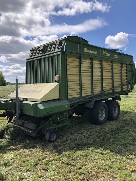Sprzedam przyczepę samozbierającą Krone Titan R48 GD