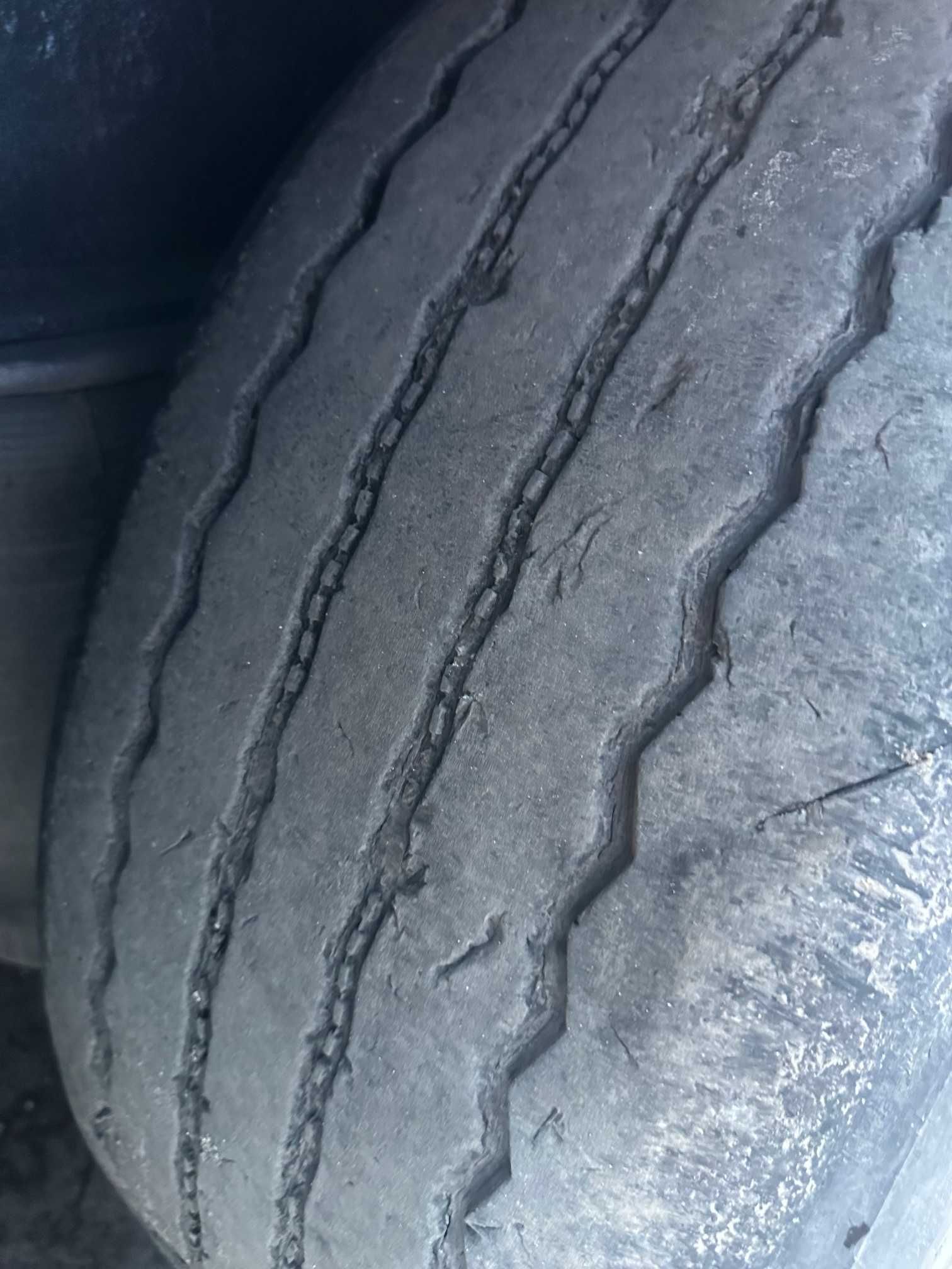 Напівпричіп KRONE