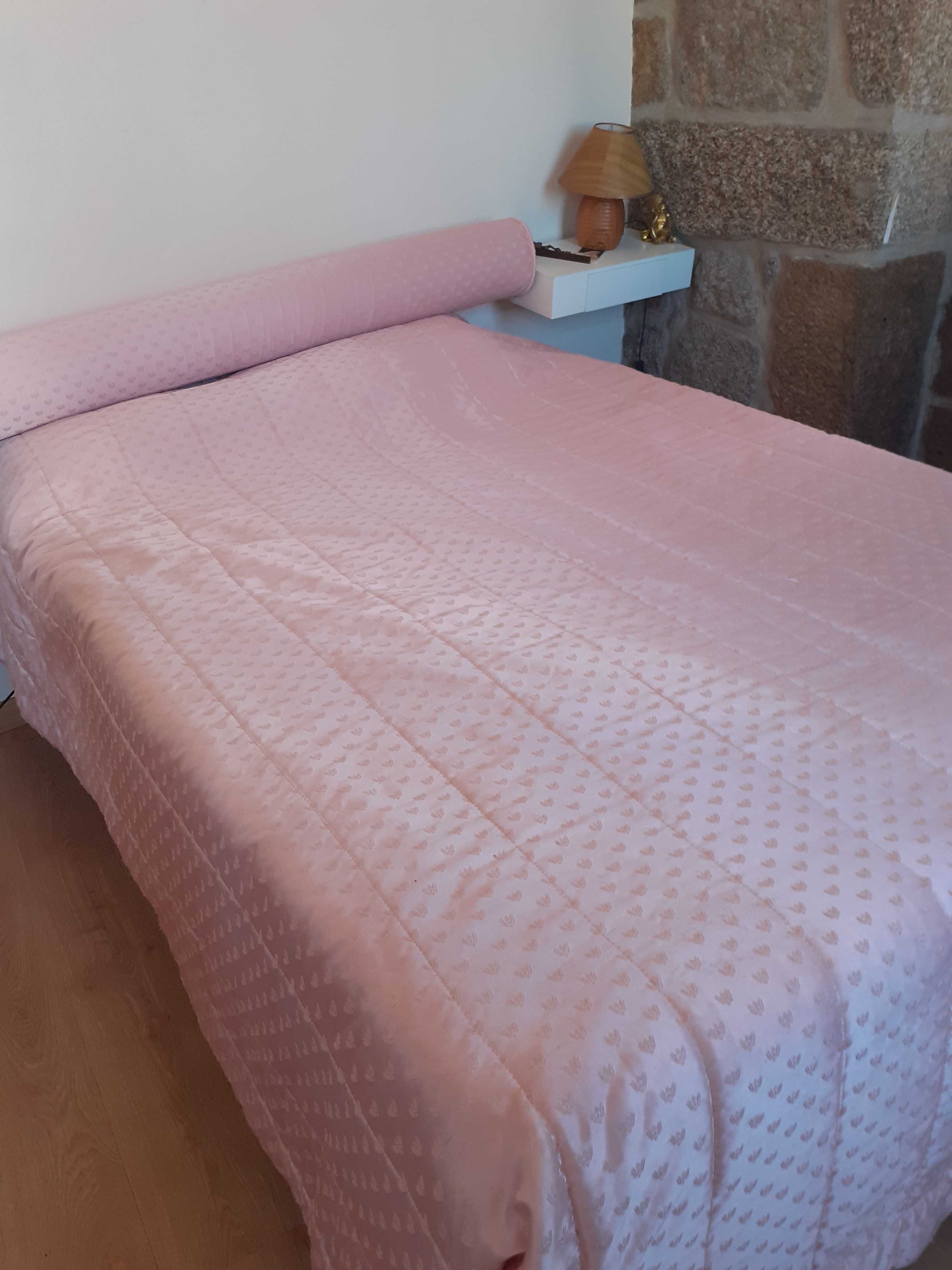Casa de Aldeia com ótimas condições