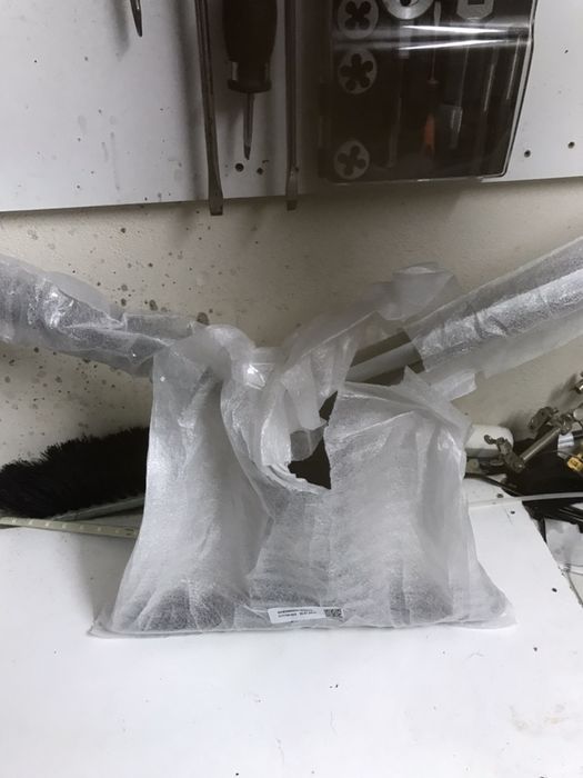 Bases ,Pés para tvs , material novo nunca montado .