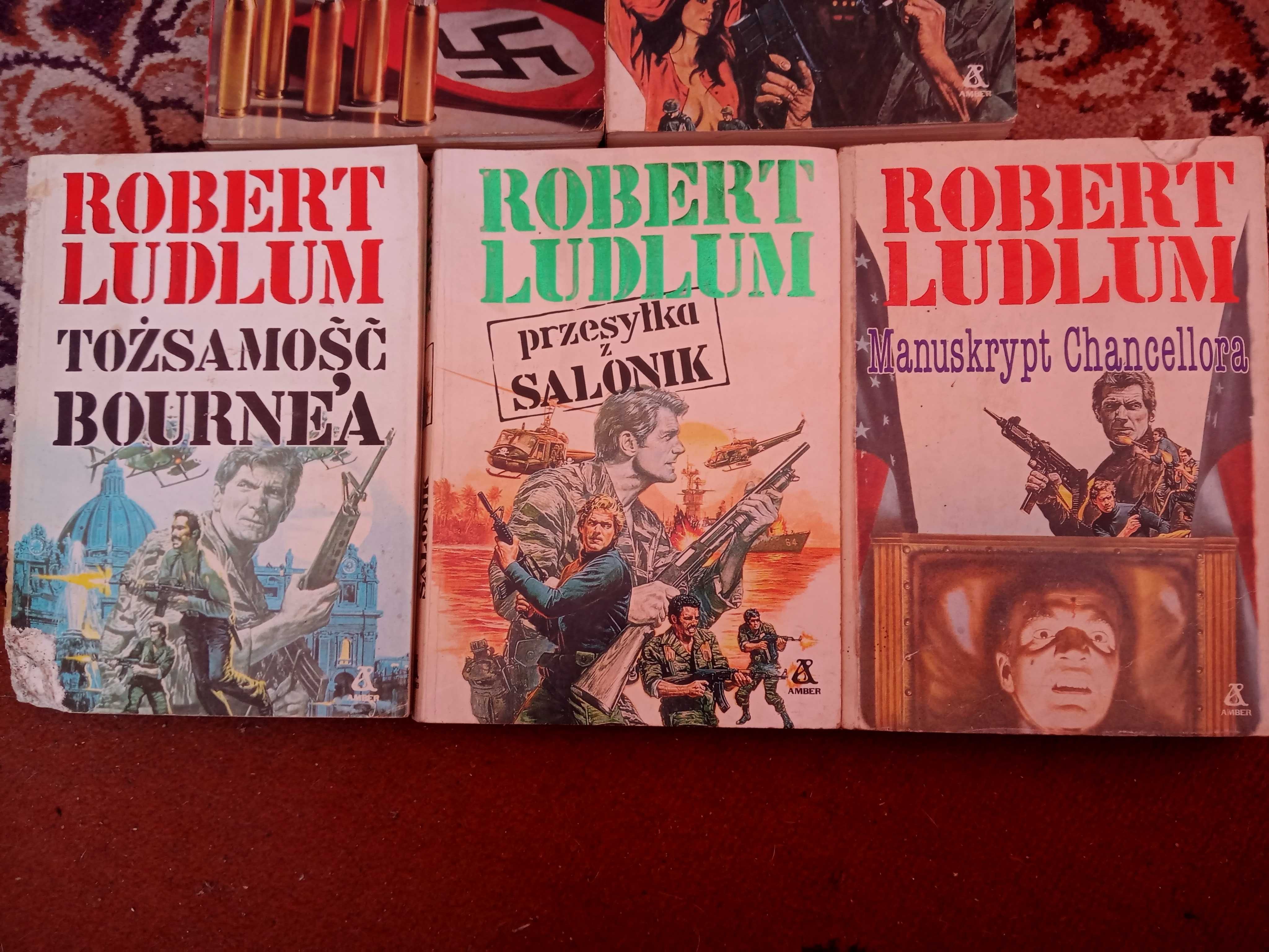 8x Robert Ludlum Krucjata Bourne'a, Transakcja Rhinemanna, Przesyłka z