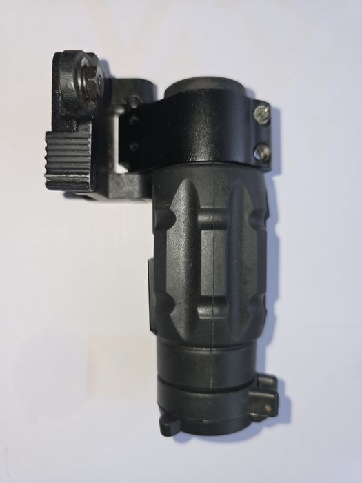 Магнифер Aimpoint 3X з кріпленням Larue.Орігінал
