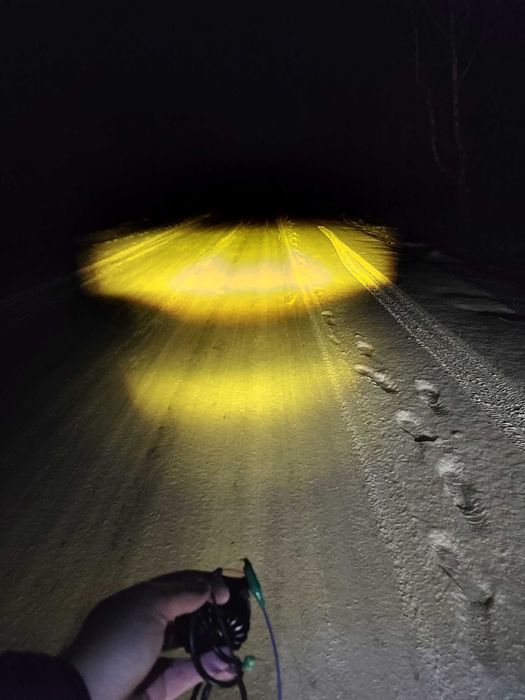 Прямокутна фара з лінзою у вигляді сови