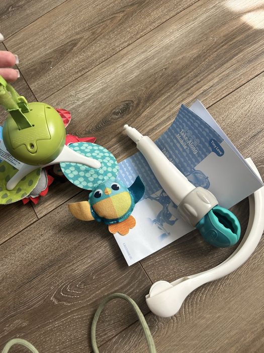 Мобіль ( з музикою на батарейках)