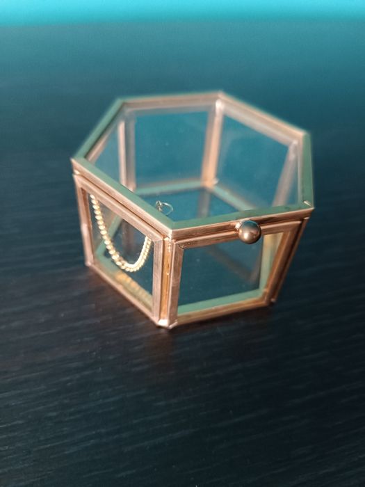 Szklana szkatułka pudełko na obrączki