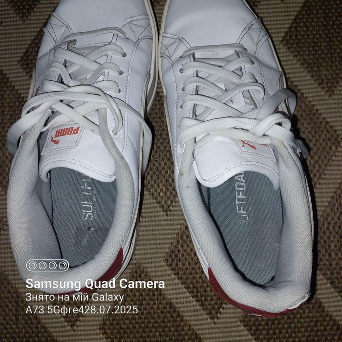 Шкіряні кросівки