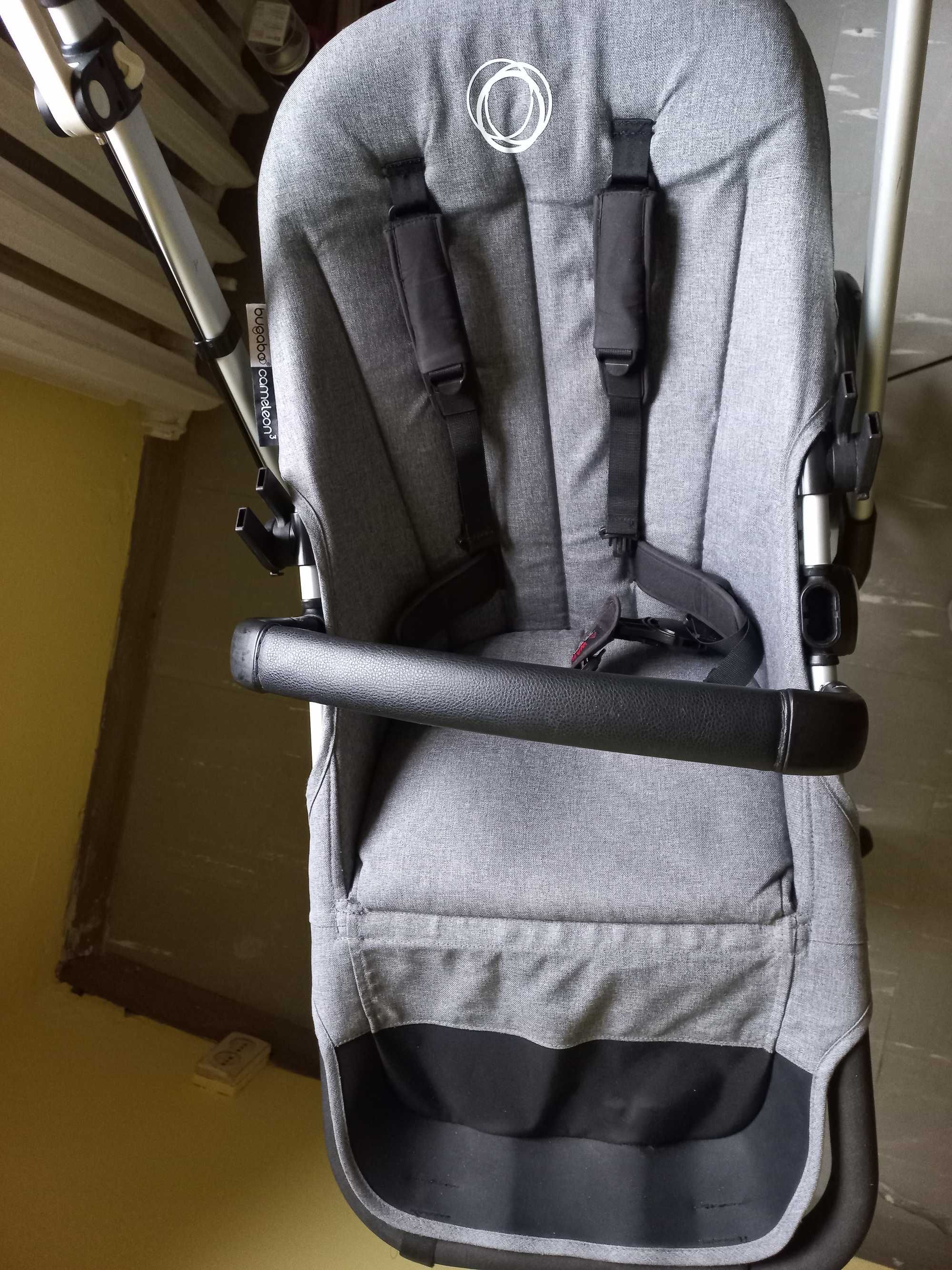 Wózek Bugaboo Cameleon 3 plus fotelik Cybex Cloud Q Platinum