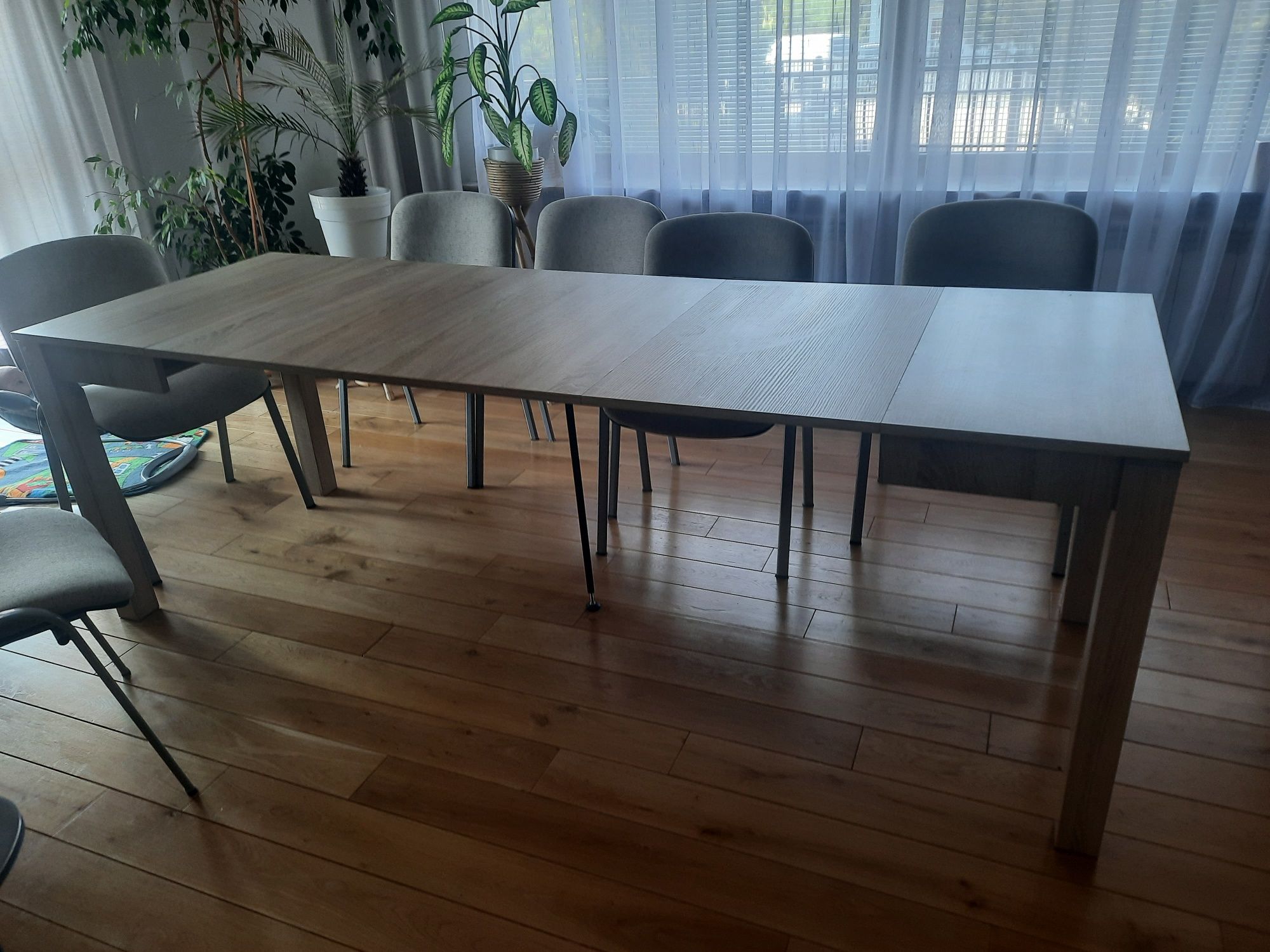 Stół rozkładany 80x80 / 230cm.